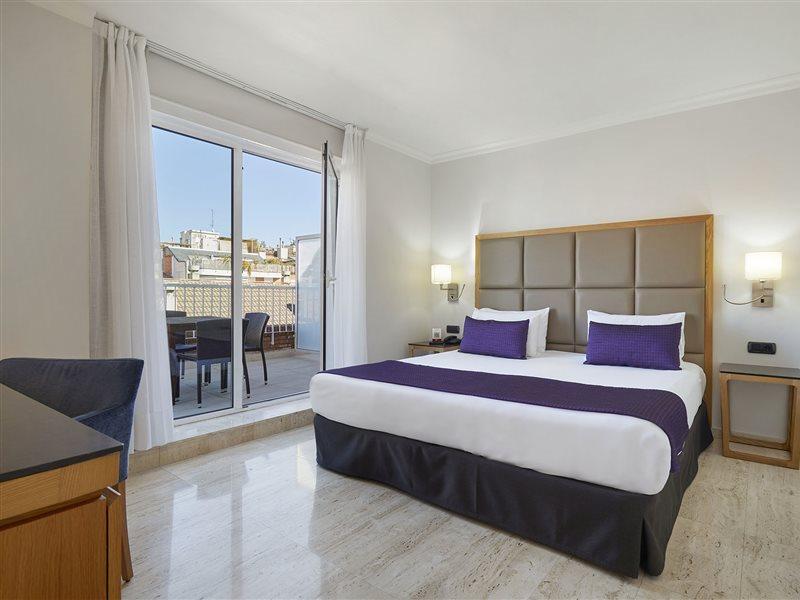 Exe Mitre Hotel Barcelona Exterior photo