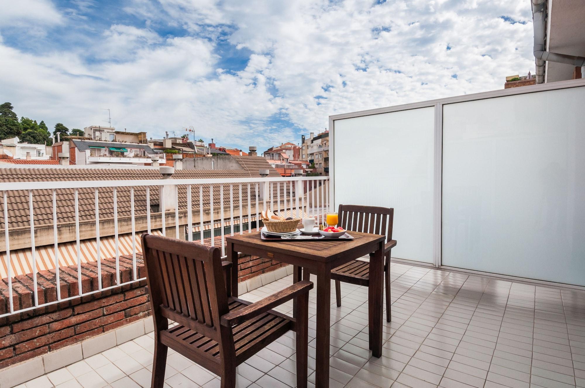 Exe Mitre Hotel Barcelona Exterior photo