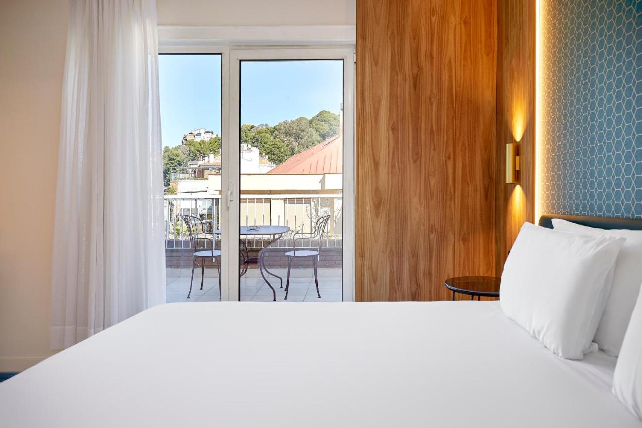 Exe Mitre Hotel Barcelona Exterior photo