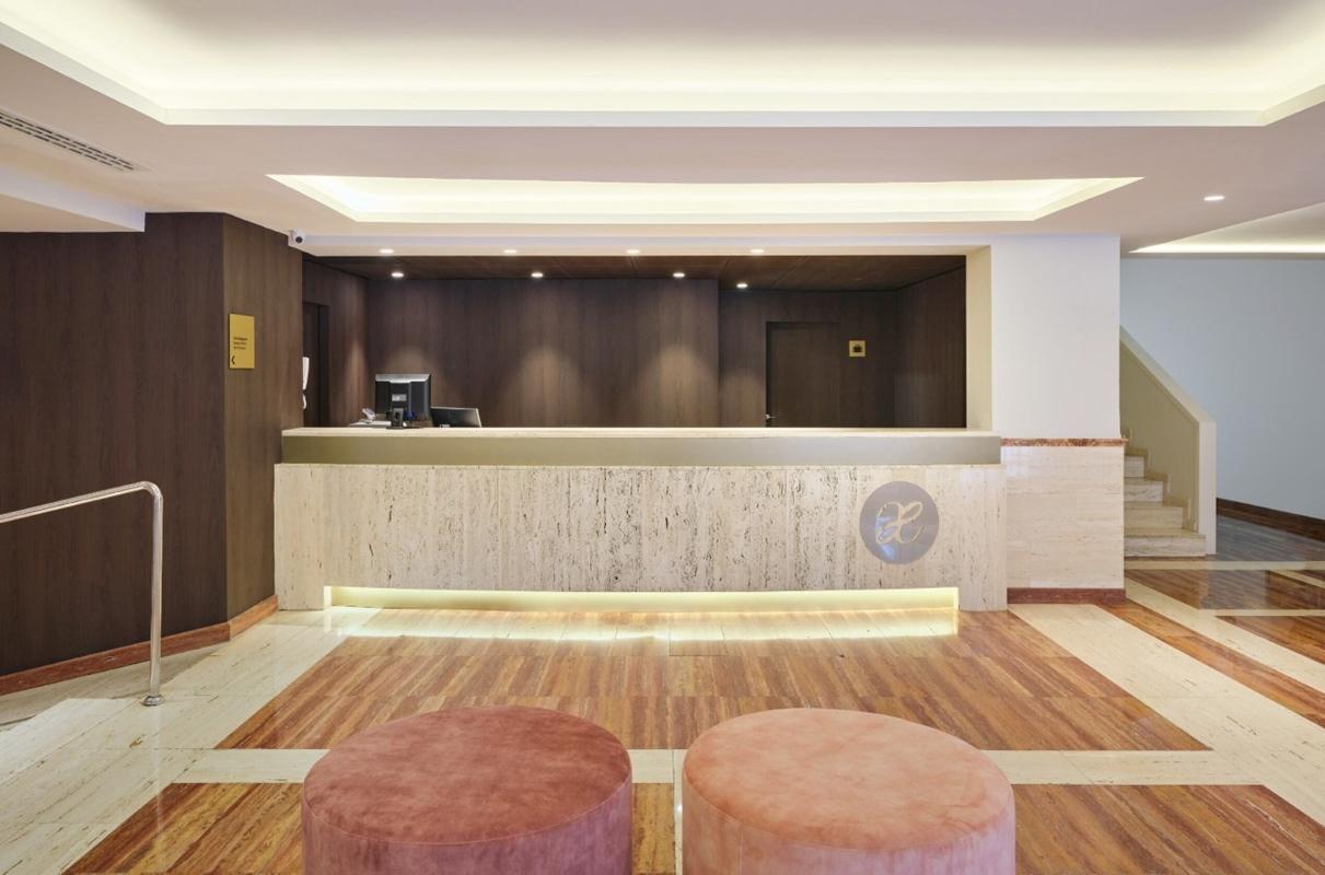 Exe Mitre Hotel Barcelona Exterior photo