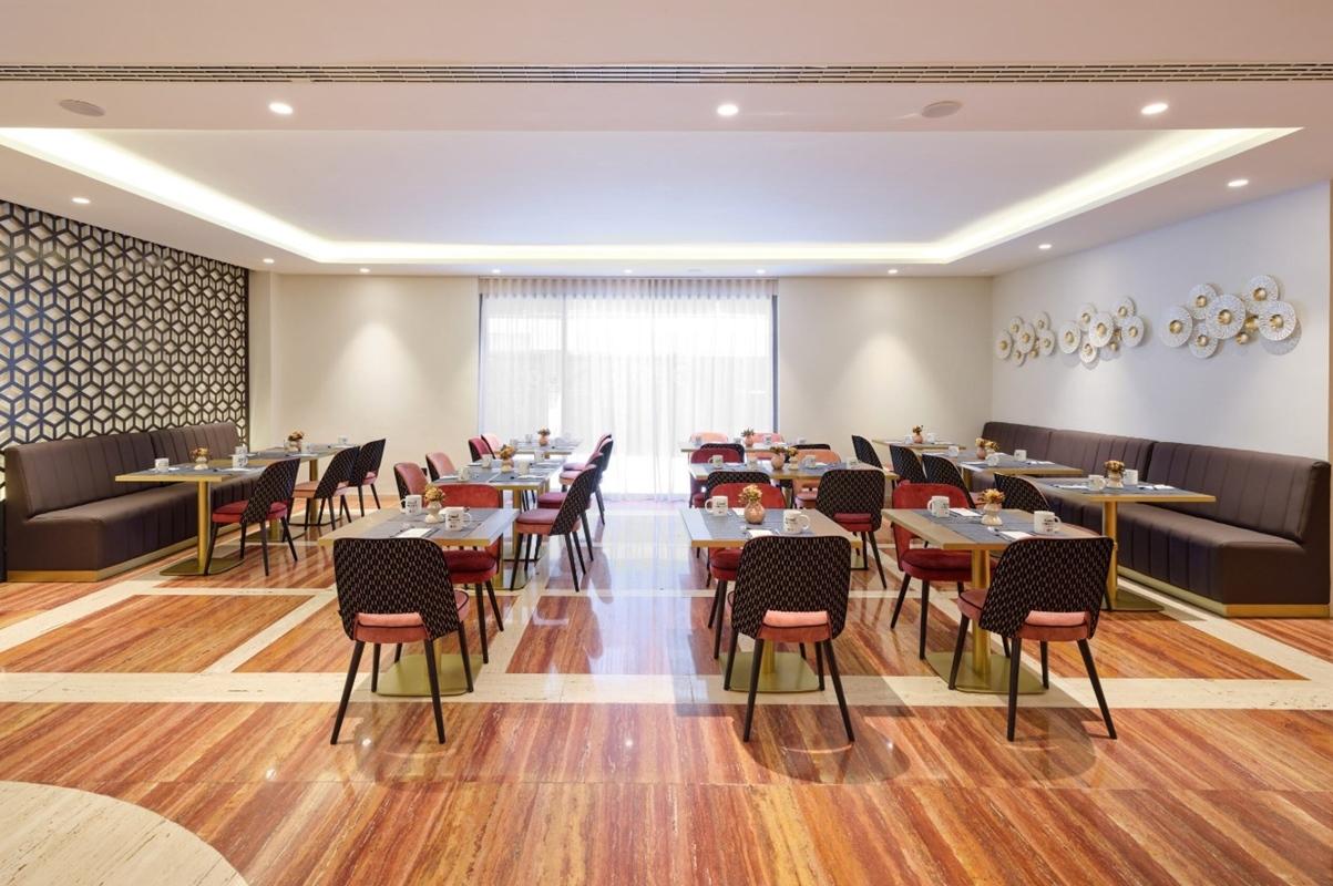 Exe Mitre Hotel Barcelona Exterior photo